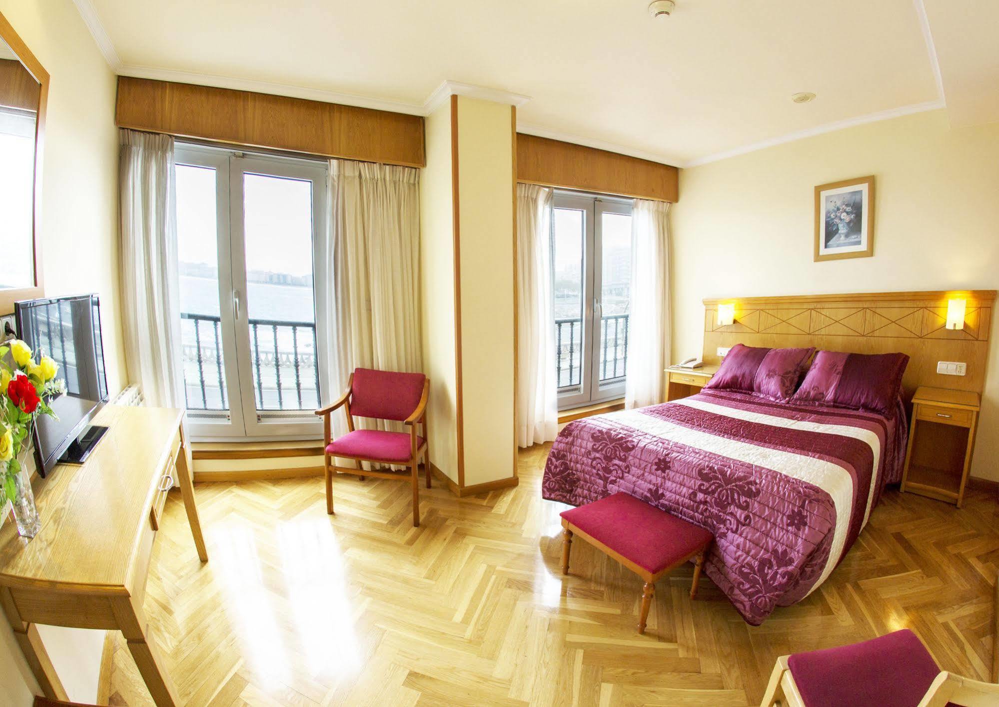 Hotel Cristal 2 A Coruña Kültér fotó